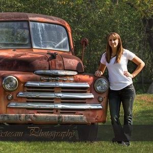 Meet your Posher, Kayla